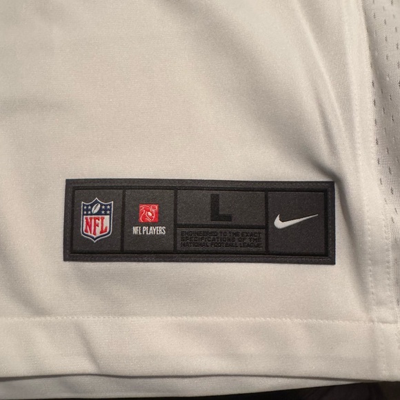 Ezekiel Elliott New England Patriots Jersey - Picture 5 of 8